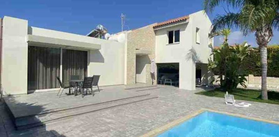 3 dormitorios House en Pervolia, Cyprus No. 75678