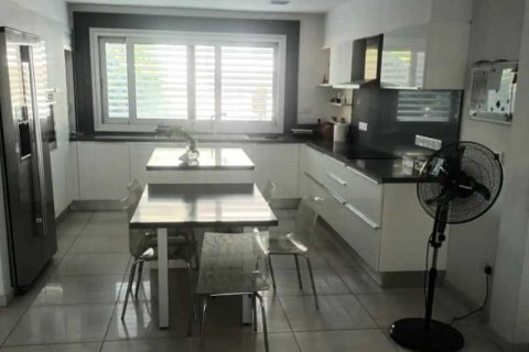 3 dormitorios House en Strovolos, Cyprus No. 75677 7