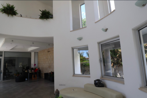 5 dormitorios House en Agios Athanasios, Cyprus No. 75688 10