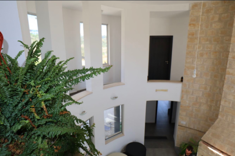 5 dormitorios House en Agios Athanasios, Cyprus No. 75688 3