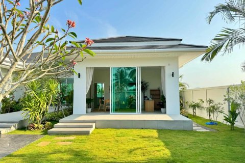 4 bedrooms Villa in Hua Hin, Thailand No. 1825 1