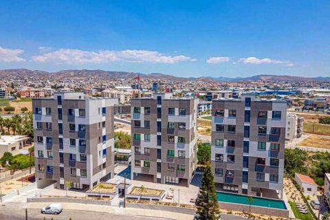 2 bedrooms Apartment in Mesa Geitonia, Cyprus No. 43529 1