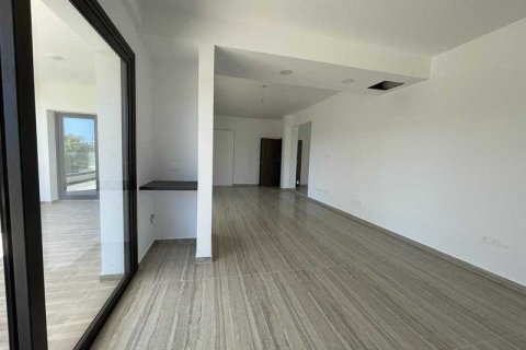 3 dormitorios Apartment en Germasogeia, Cyprus No. 43532 4