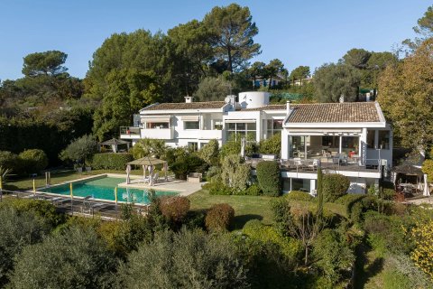 6 bedrooms Villa in Valbonne, France No. 74072 2