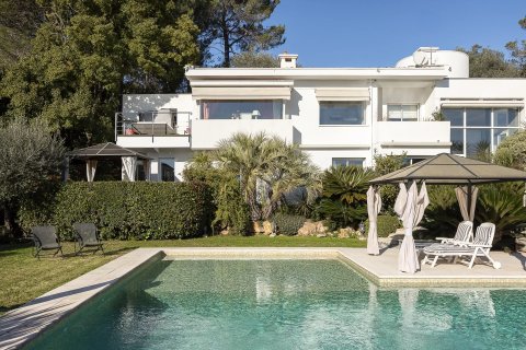 6 bedrooms Villa in Valbonne, France No. 74072 4