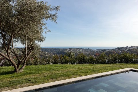 4 bedrooms Villa in Vence, France No. 74073 2