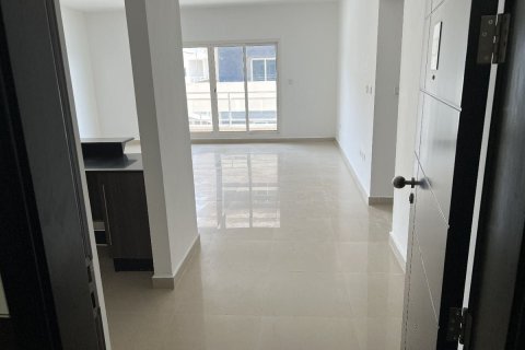 2 bedrooms Apartment in Al Reef, UAE No. 7608 6