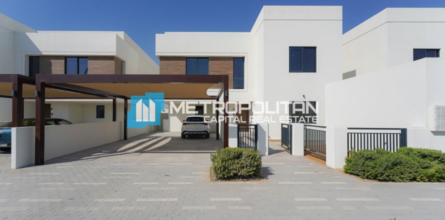 4 bedrooms Villa on the Yas Island, UAE No. 74346