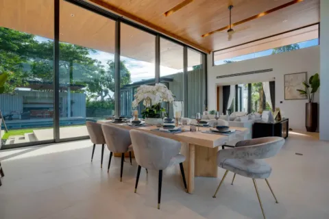 4 bedrooms Villa in Phuket, Thailand No. 71521 4