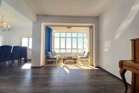 4 bedrooms Apartment in Limassol, Cyprus No. 63956 9