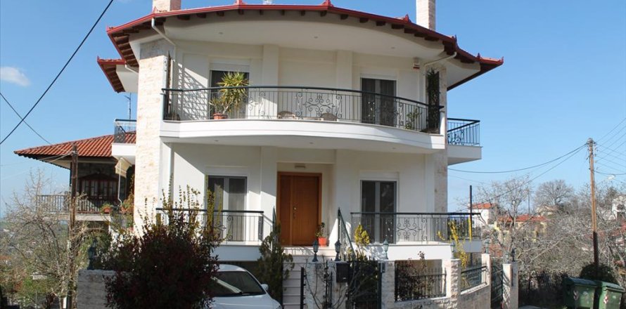 4 bedrooms House in Chortiatis, Greece No. 60483