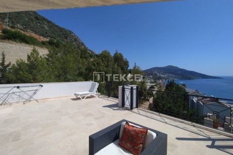 4+1 Villa in Kas, Turkey No. 13911 8