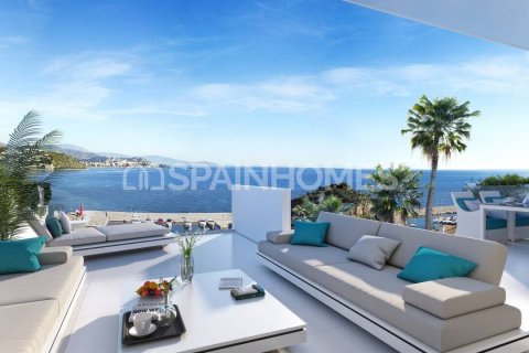 3 bedrooms Penthouse in Almunecar, Spain No. 27819 1