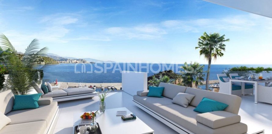 3 bedrooms Penthouse in Almunecar, Spain No. 27819