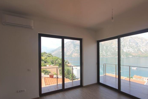 1 dormitorio Apartment en Kotor, Montenegro No. 66896 14