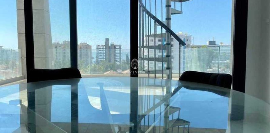 3 bedrooms Apartment in Germasogeia, Cyprus No. 77588