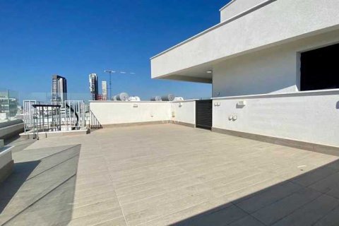 3 bedrooms Apartment in Germasogeia, Cyprus No. 77588 7