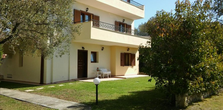 4 chambres House à Chalkidiki, Greece No. 58341