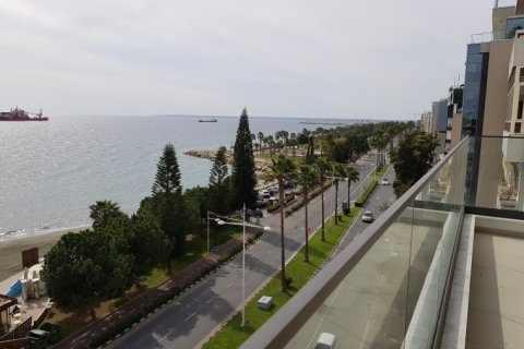 3 dormitorios Apartment en Limassol, Cyprus No. 69852 9