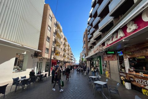 347m² Commercial property en Benidorm, Spain No. 26985 9