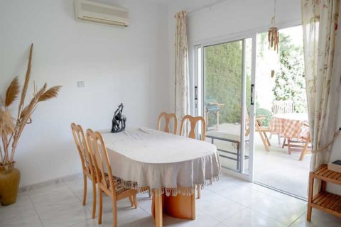 3 bedrooms House in Agios Tychonas, Cyprus No. 76773 7
