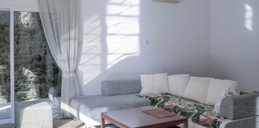 3 bedrooms House in Agios Tychonas, Cyprus No. 76773