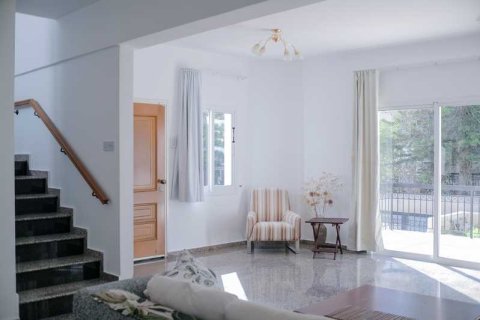 3 bedrooms House in Agios Tychonas, Cyprus No. 76773 4