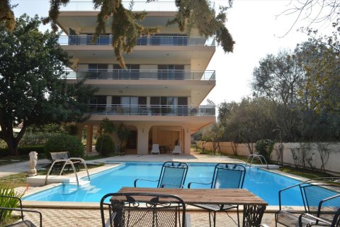 3 dormitorios Apartment en Vouliagmeni, Greece No. 58858 1