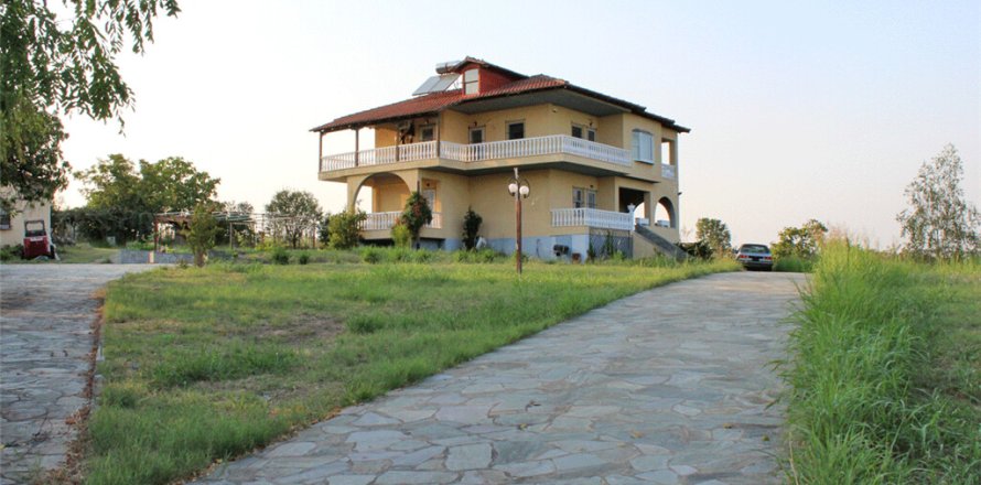 3 bedrooms Villa in Litochoro, Greece No. 57918