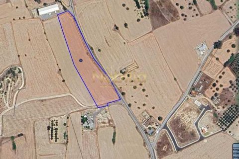 27092m² Land in Oroklini, Cyprus No. 76333 2