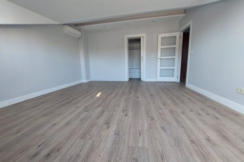 3+2 Apartment in Istanbul, Turkey No. 16370 10