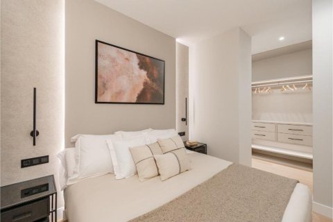 3 bedrooms Apartment in Madrid, Spain No. 27481 19