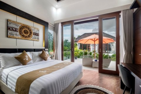 3 bedrooms Villa in Seminyak, Indonesia No. 23136 12