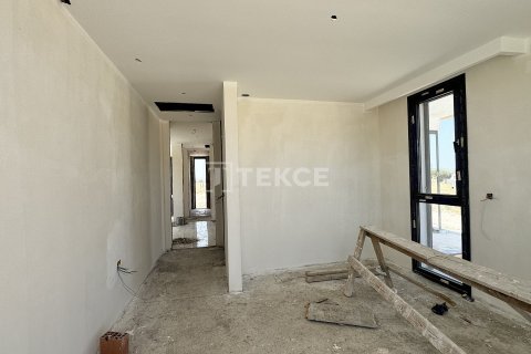 4+1 Villa in Cesme, Turkey No. 21956 30