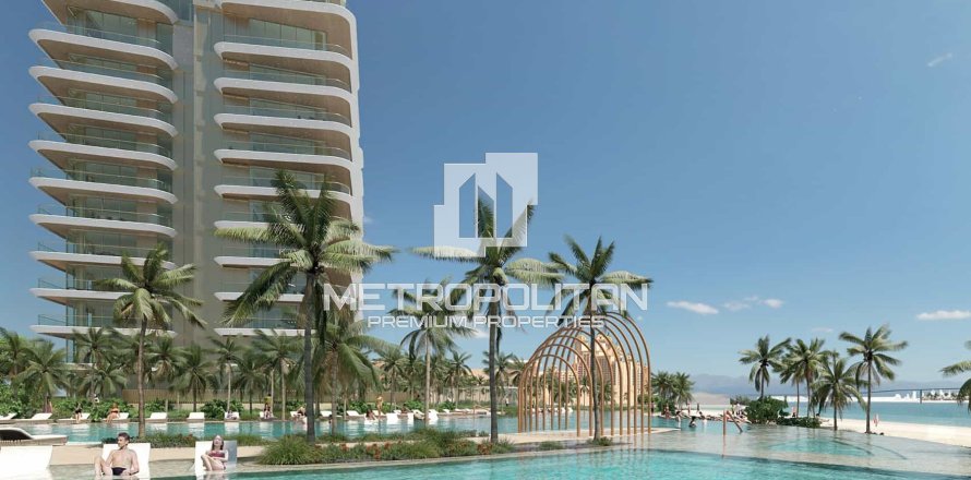 2 bedrooms Apartment in Palm Jumeirah, UAE No. 10242