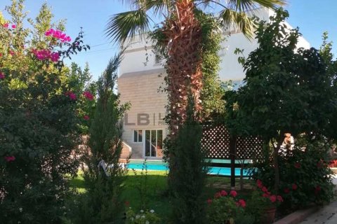 5 bedrooms Villa in Lakatamia, Cyprus No. 63125 11