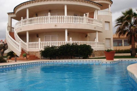 6 bedrooms Villa in La Manga del Mar Menor, Spain No. 26097 1