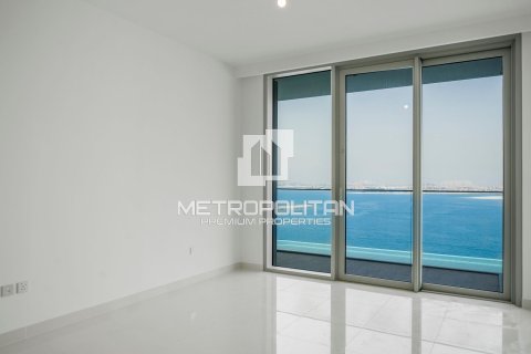 Квартира с 2 спальнями в EMAAR Beachfront, ОАЭ №7891 14