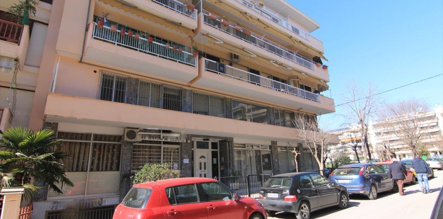 702m² Commercial property en Pylaia, Greece No. 59847