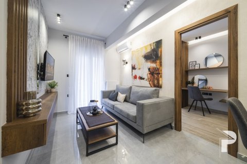 67m² Appartement à Polichni, Greece No. 55673 2