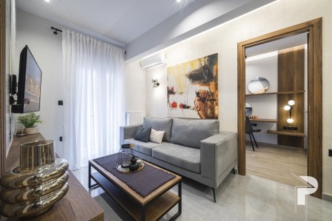 67m² Appartement à Polichni, Greece No. 55673 3