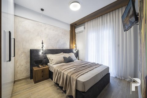 67m² Apartment en Polichni, Greece No. 55673 16