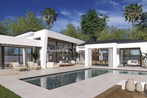 4 bedrooms Villa in Marbella, Spain No. 75795 1