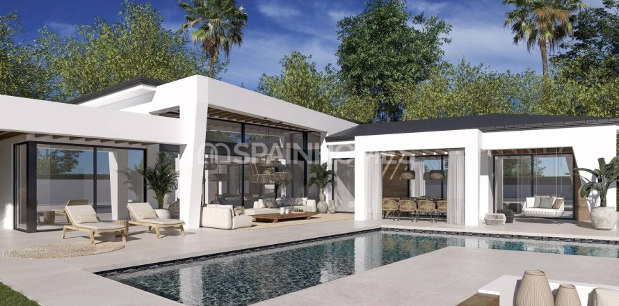 4 bedrooms Villa in Marbella, Spain No. 75795