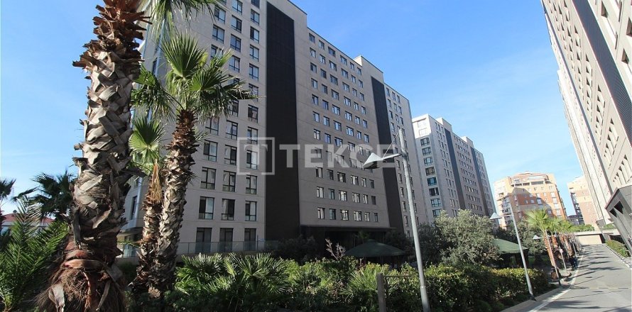 3+1 Apartment in Beylikduezue, Turkey No. 76369