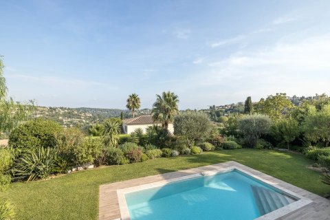 4 bedrooms Villa in Vence, France No. 76374 3