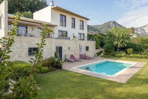 4 bedrooms Villa in Vence, France No. 76374 1