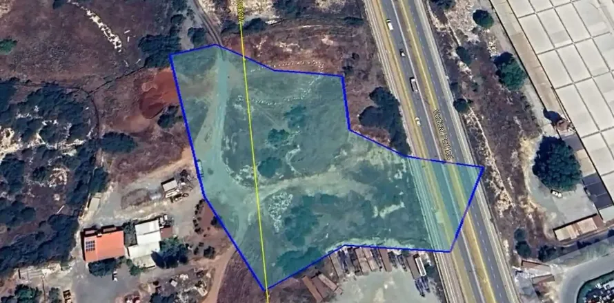 8400m² Land en Kato Polemidia, Cyprus No. 35491