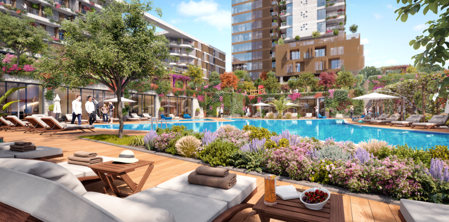 4+1 Apartment in Umraniye, Turkey No. 15433