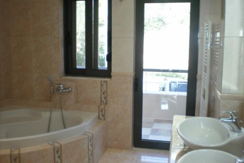 5 bedrooms Villa in Saronida, Greece No. 60010 13